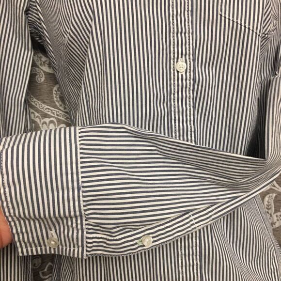 hollister White and Blue Striped Stretch Cotton Button Down Shirt Size Medium - Picture 4 of 9